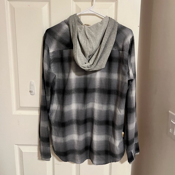 Harlow Lightweight Hooded Flannel, Size Medium - Picture 2 of 3